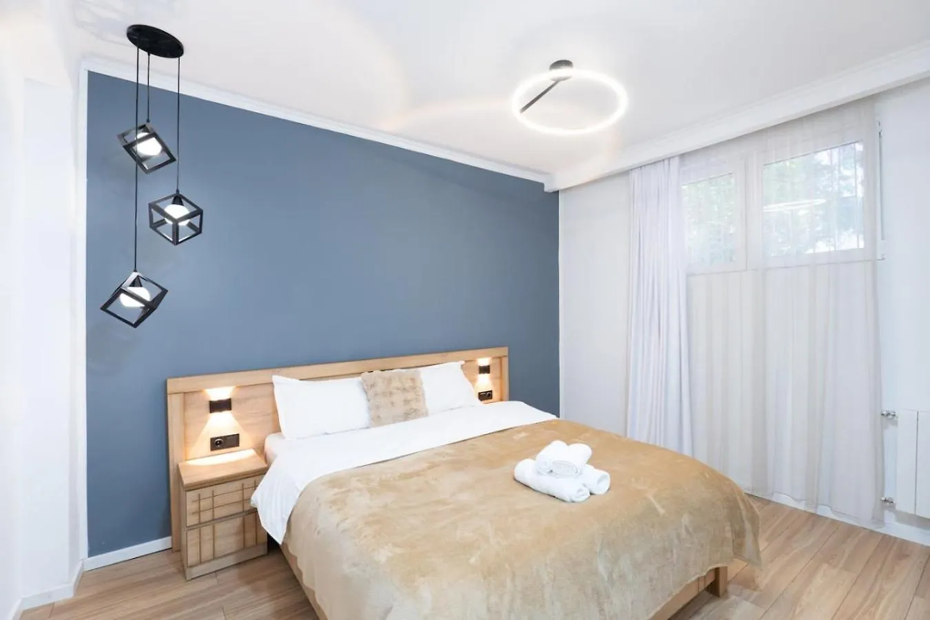 Tiflis Touch - Luxe And Spacious Apartments