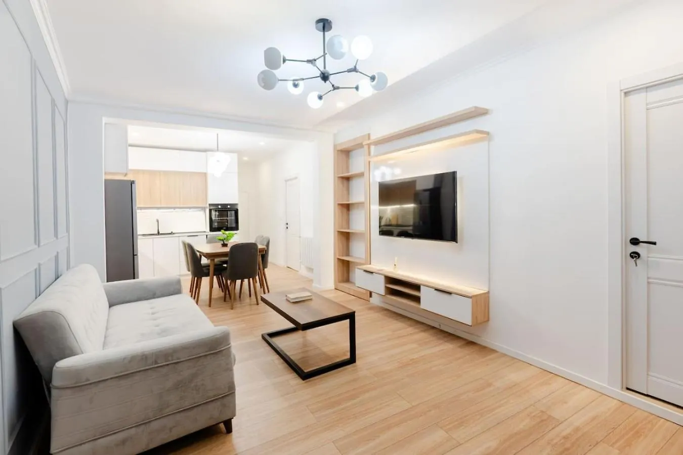 Tiflis Touch - Luxe And Spacious Apartments